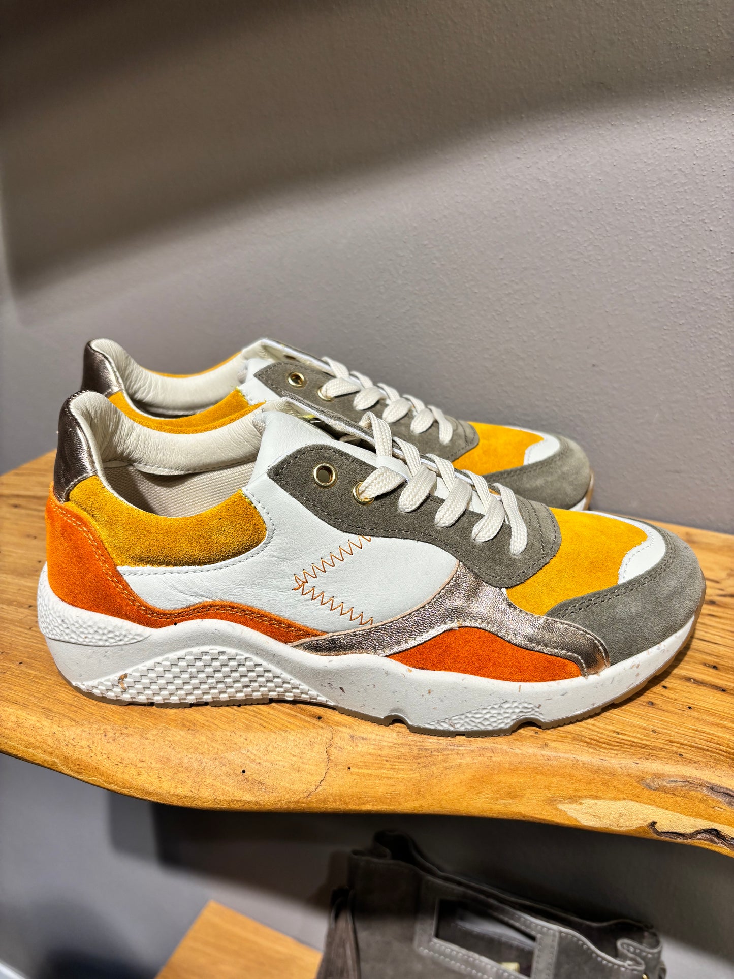TENNIS MULTICOLOR