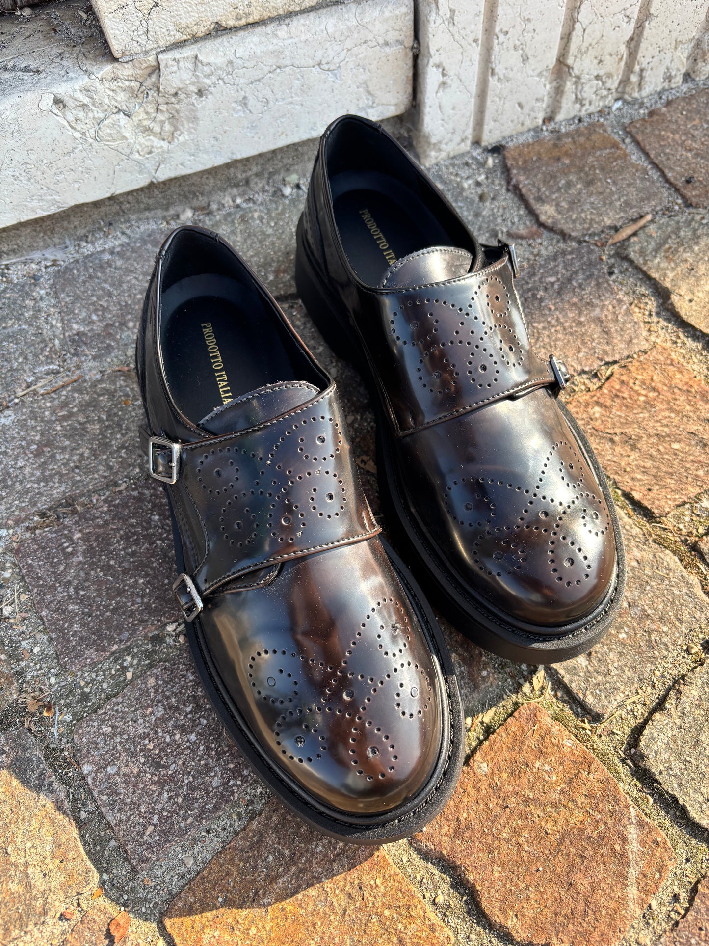MONK STRAP